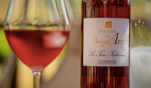 Domaine du Grand-Arc - La Tour Fabienne 2019 (rosa/pink): Rosé with body